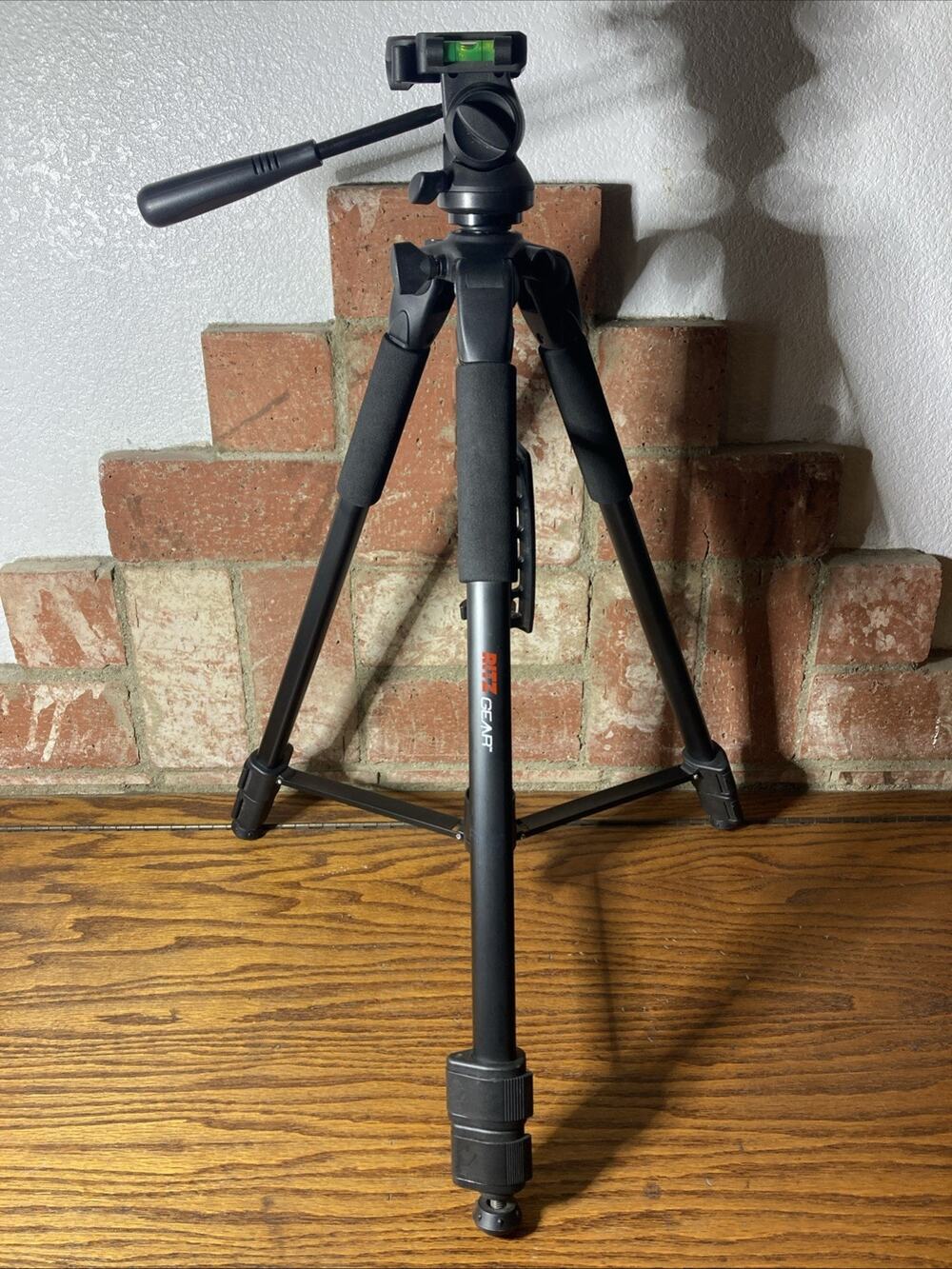 Ritz Gear 57” Aluminum Tripod, Black Used